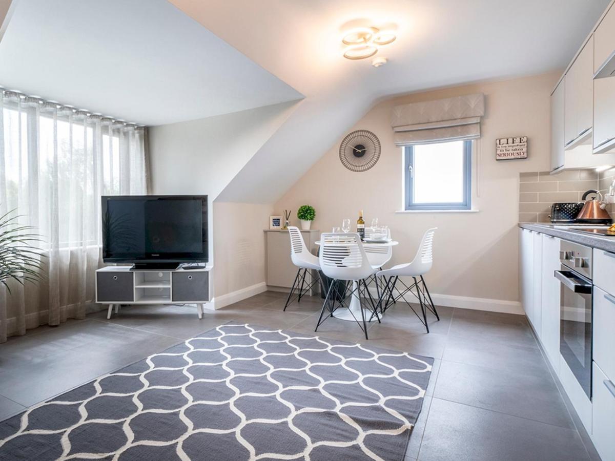 Appartamento Pass The Keys Luxurious 1Br Apt In Prime Location With Top Amenities Belfast Esterno foto