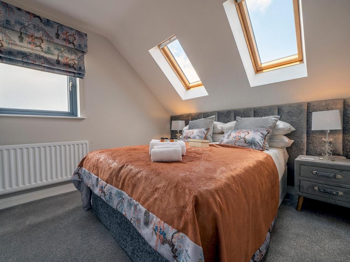 Appartamento Pass The Keys Luxurious 1Br Apt In Prime Location With Top Amenities Belfast Esterno foto