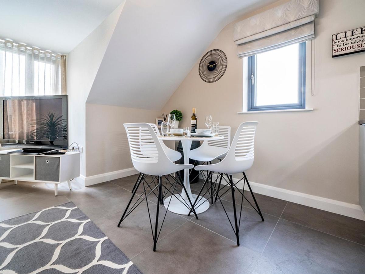 Appartamento Pass The Keys Luxurious 1Br Apt In Prime Location With Top Amenities Belfast Esterno foto